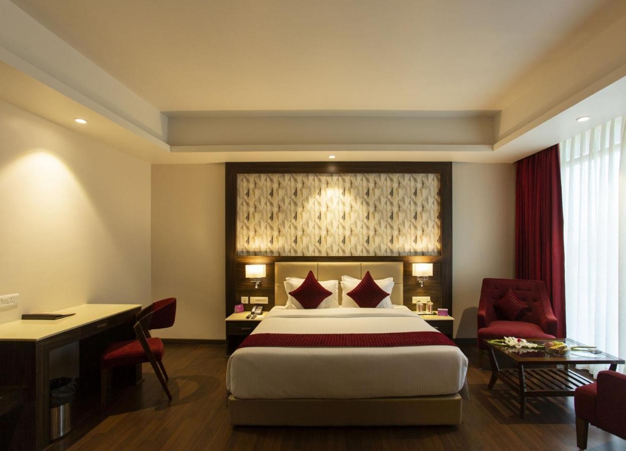 Sarovar Portico, Somnāth Extérieur photo