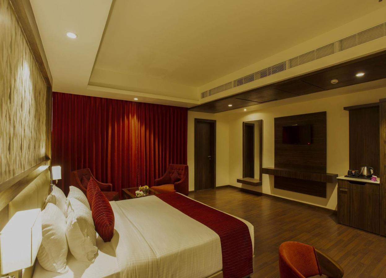 Sarovar Portico, Somnāth Extérieur photo