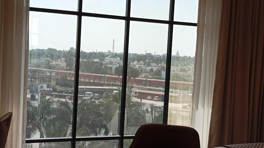 Sarovar Portico, Somnāth Extérieur photo